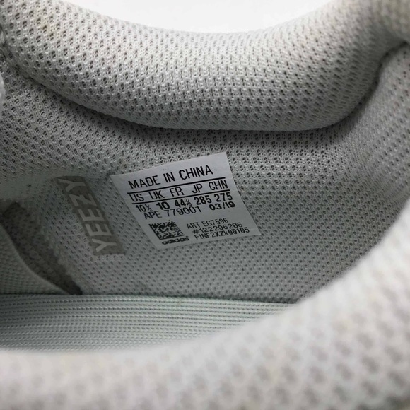 Yeezy Boost 700 Analog 10.5 DS New - Picture 6 of 8